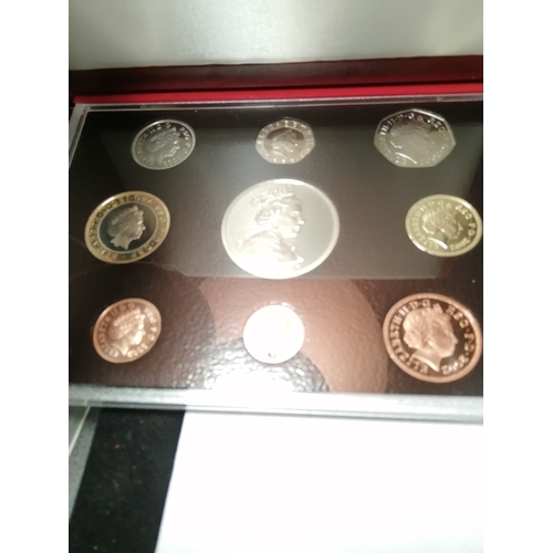 35B - 2002 proof set 5 pounds to 1p (9 coins) in red deluxe leather case