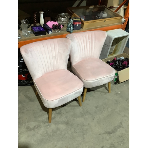 478 - Pair of matching pink upholstered chairs