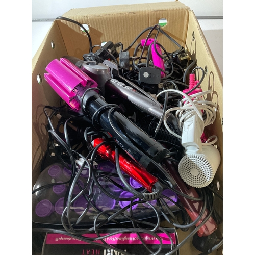 479 - Large quantity of hair straighteners, curlers etc