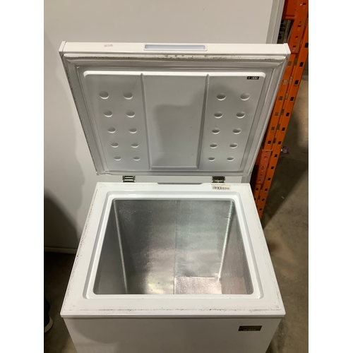 564 - Lowry chest freezer - clean & working