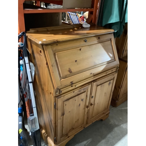 567 - Ducal pine writing bureau - tidy condition