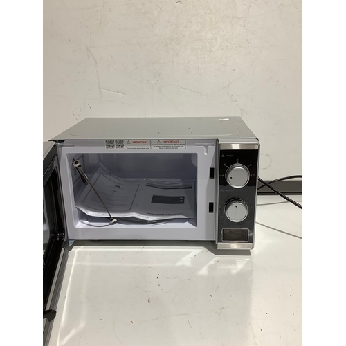 341 - Morphy Richards microwave