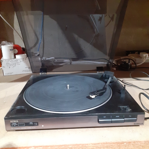 2 - Aiwa turntable working condition - needs a new needle