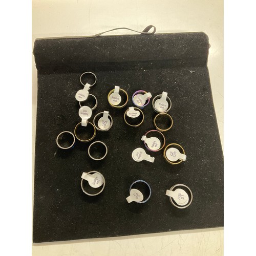 352 - 16 x various sized rings