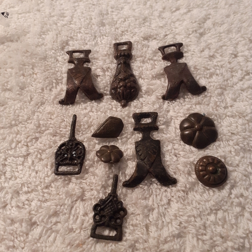 7 - Small items from metal detection find. Interesting lot. No details of exactly what they are