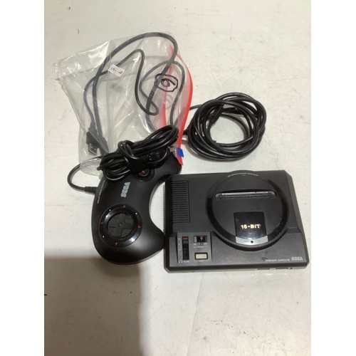 83 - Sega mega drive mini with controller & leads - working