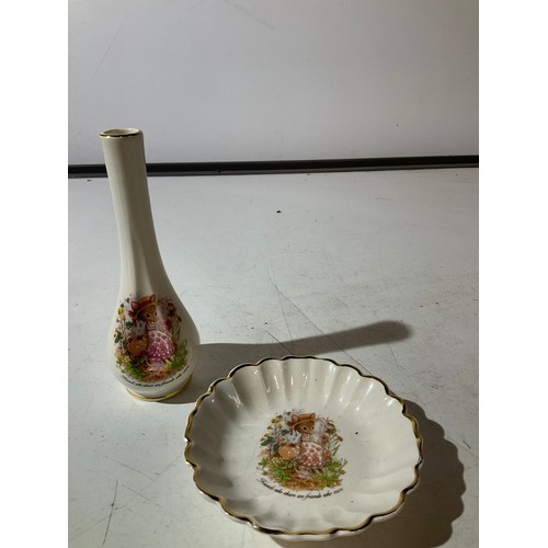 48 - Crown Devon single stem vase & dish