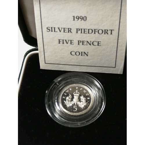 33A - 1990 silver proof PIEDFORT 5p in green presentation box