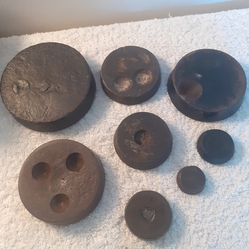 22 - Cast iron weights some larger ones stamped from the Crane foundry Wolverhampton. One additional 2lb ... 