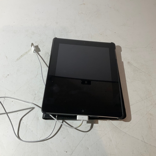 87 - Apple iPad A1396 with case & charging lead