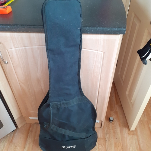 19 - Encore electric guitar in case. Working condition but needs a string replacing