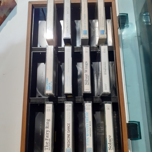 11 - Vintage Bib cassette case with 12 cassettes