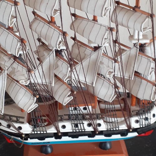 135 - Model ship. French galleon Honfleur. Great detail. No damage