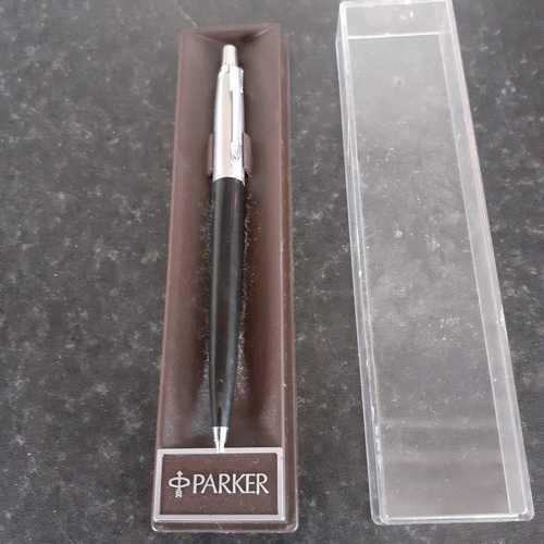 3 - Vintage Parker pen in case. Blue ink. Working