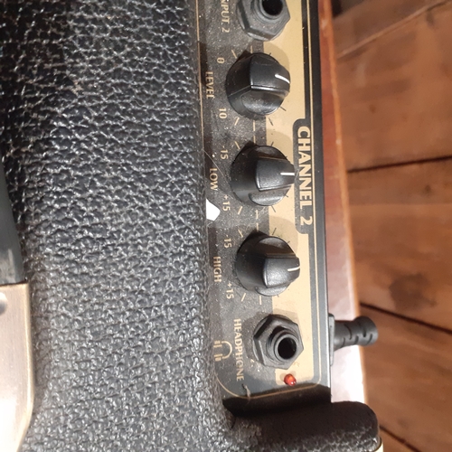 107 - Peavey guitar amp. Ecoustic20-230gb. Working.