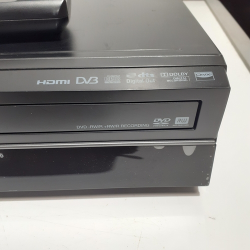 178 - Toshiba DVD RW/R and recording. Model DVR20KB with remote and tested and working