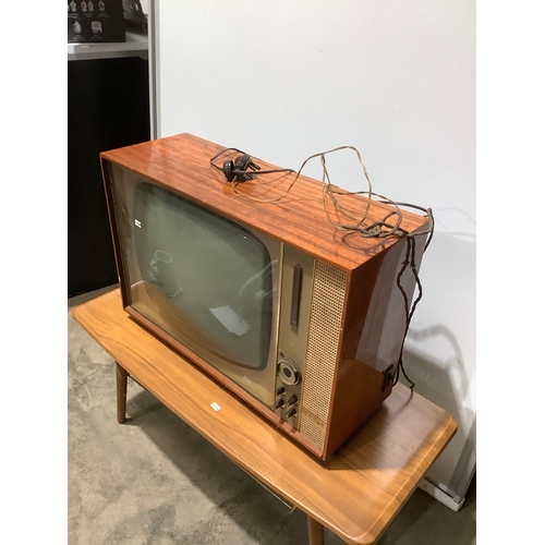 72 - Vintage Sobiel ST 290DS CRT tv - great film prop piece!