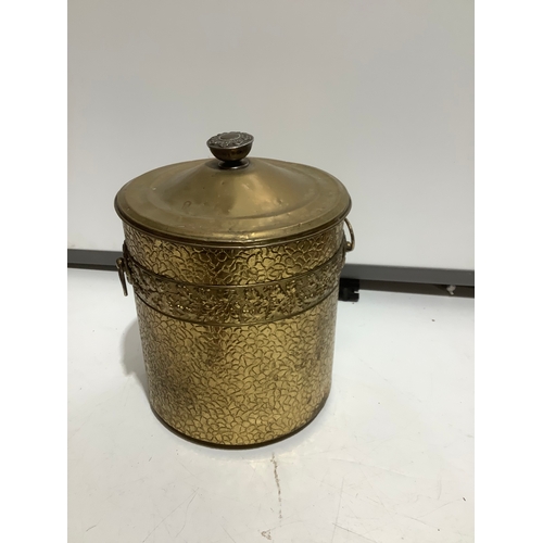 482 - Brass coal /logs or bucket