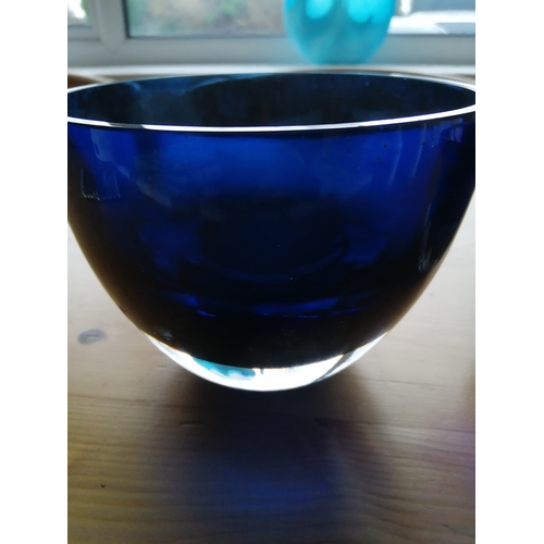 41A - 2 blue decorative glass bowls