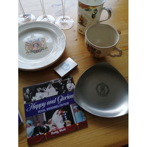 44A - Collection of royal family commemorative ware including china, books and Dartington glasses