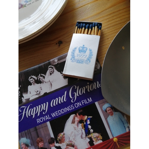 44A - Collection of royal family commemorative ware including china, books and Dartington glasses