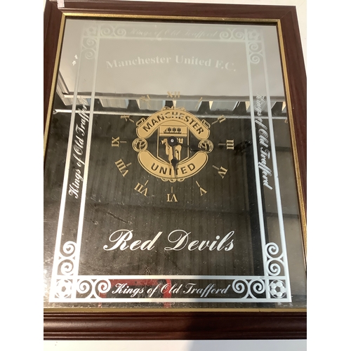 125 - Manchester United FC mirrored clock picture