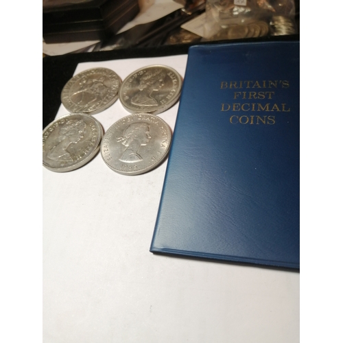 31A - 4 x English crowns and a decimal day coin set