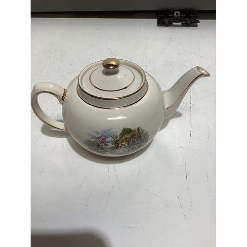 8 - Sadler English made China teapot