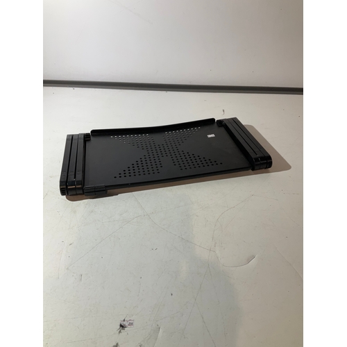 145 - Adjustable lap desk