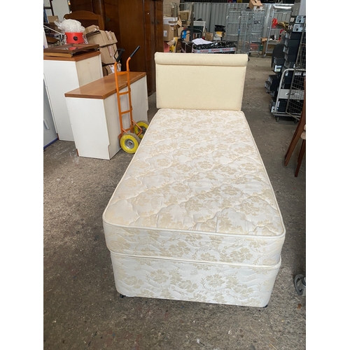 492 - Single divan base with 2 drawers & mattress - very nice condition