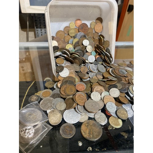 156A - Tub of mixed coinage silver noted inc foreign coins, copper coinage, brass 3p piece & much more