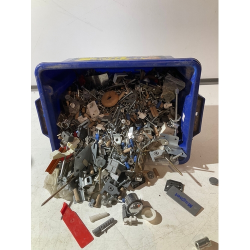 147 - Screws bolts & fittings