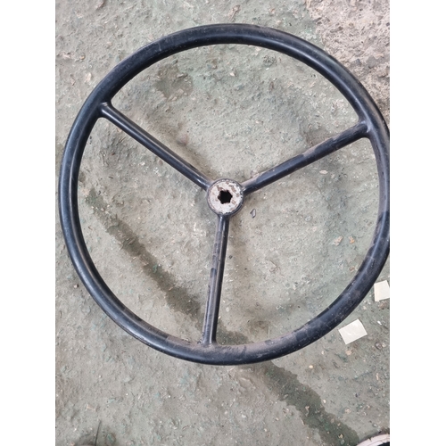 156A - Ford major steering wheel VP J5008