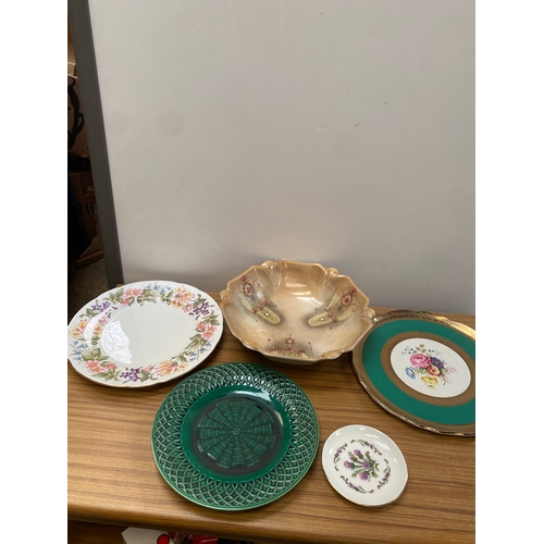 57 - Quantity of decorative plates & bowls inc Minton