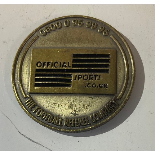 105 - Referee tails official coin