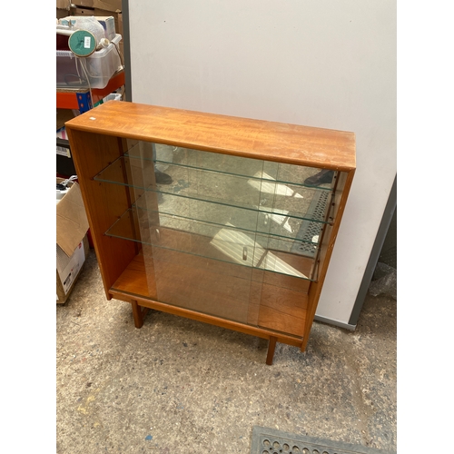 362 - Mid century glazed shelving & door display sideboard unit