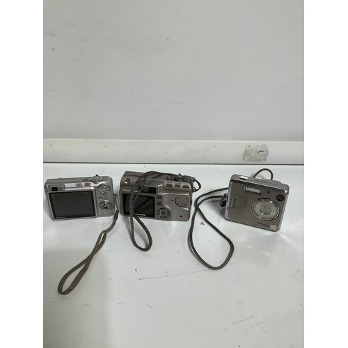 321 - Three cameras as untested