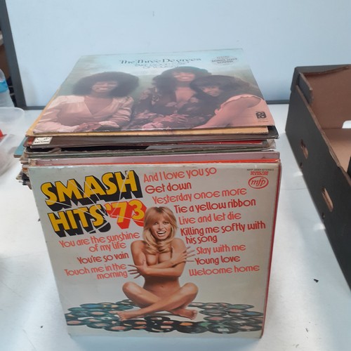 37 - Very very large collection of vinyl inc Flash Gordon, Jim Reeves, classical & so much more (approx 4... 