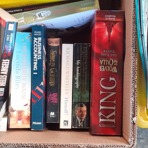 493 - Large job lot of books The Life of John Lennon, Danielle Steel books, Cars and many more