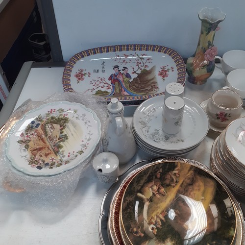 192 - Mixed lot of china plates cups, saucers, cake stands, sandwich plates etc