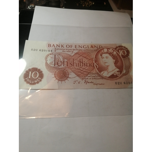 29A - 10 shilling note in mint condition