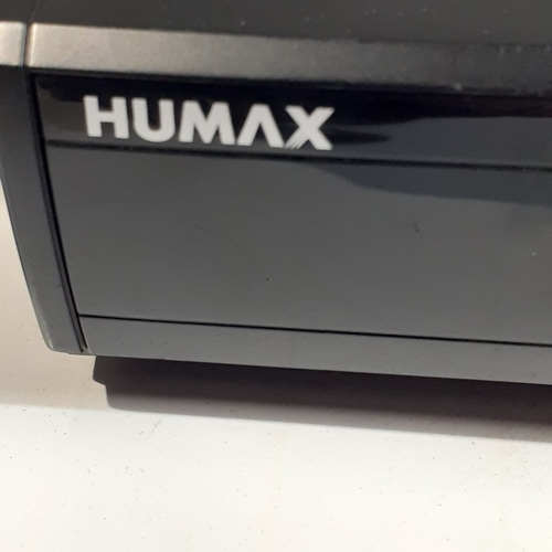 24A - Humax PVR-9300T freeview digital recorder. All working