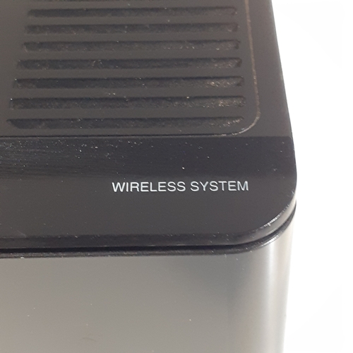 20A - Panasonic wireless speaker system receiver. Model SE-FX65A. Clean condition. Working