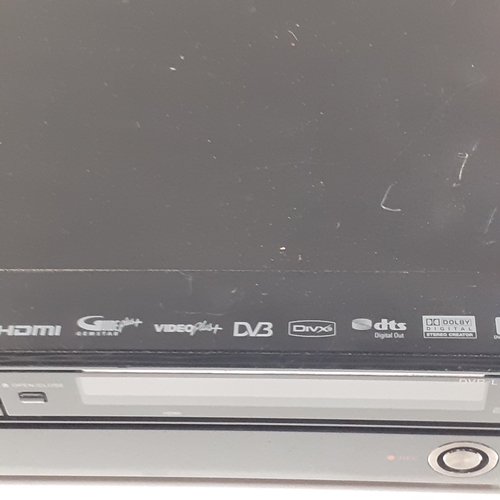 18A - Pioneer HDD/DVD recorder.  Model DVR-LX60D. Working