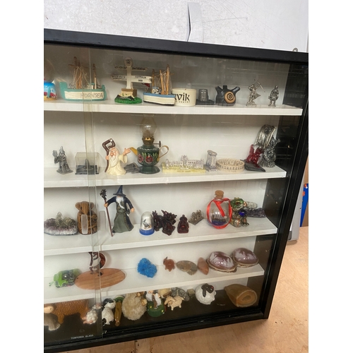 47 - 80cm long trinket shelving with trinkets included