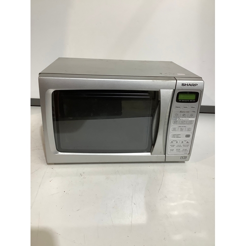 351 - Sharp 800 W digital microwave