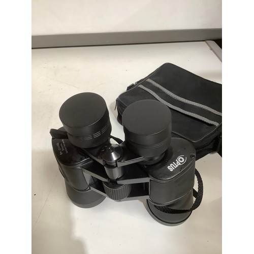 429 - Optus binoculars 8x24x50 Zoom Sehfeld 78mm with case