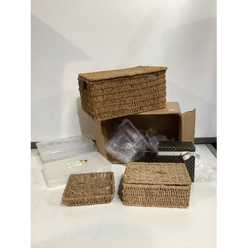 425 - Selection of craft storage boxes