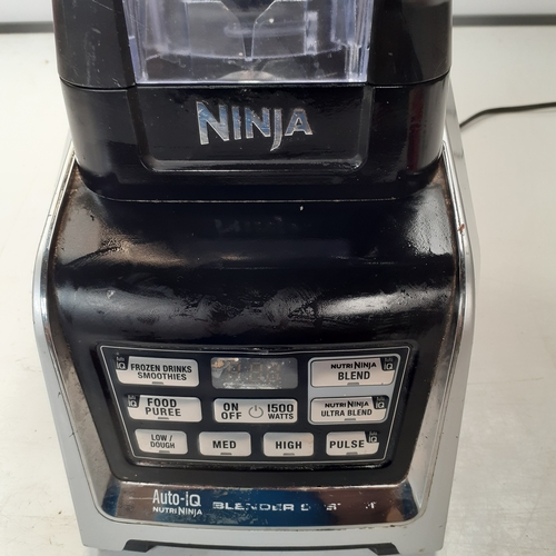 27 - Ninja Auto iQ blender. Model BL682UK2 30. Some surface wear and needs a clean but working