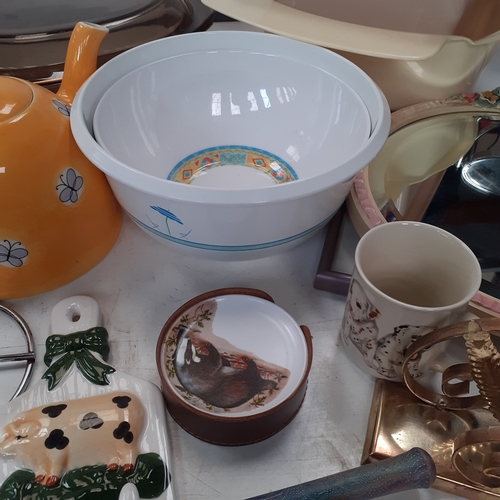 28 - Large mixed kitchen lot, including new storage containers (need a clean), wicker storage, baking tra... 